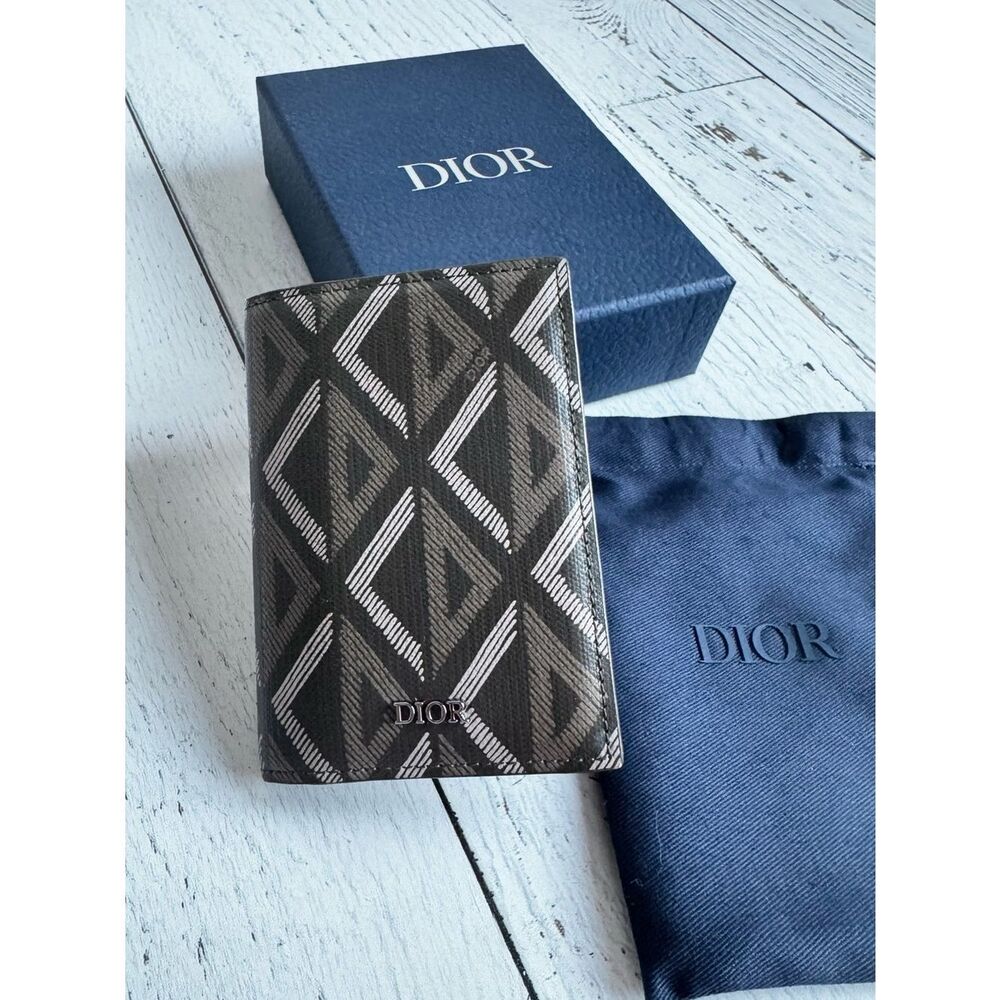 DIOR - Men’s Bifold CD Diamond Card Holder Green